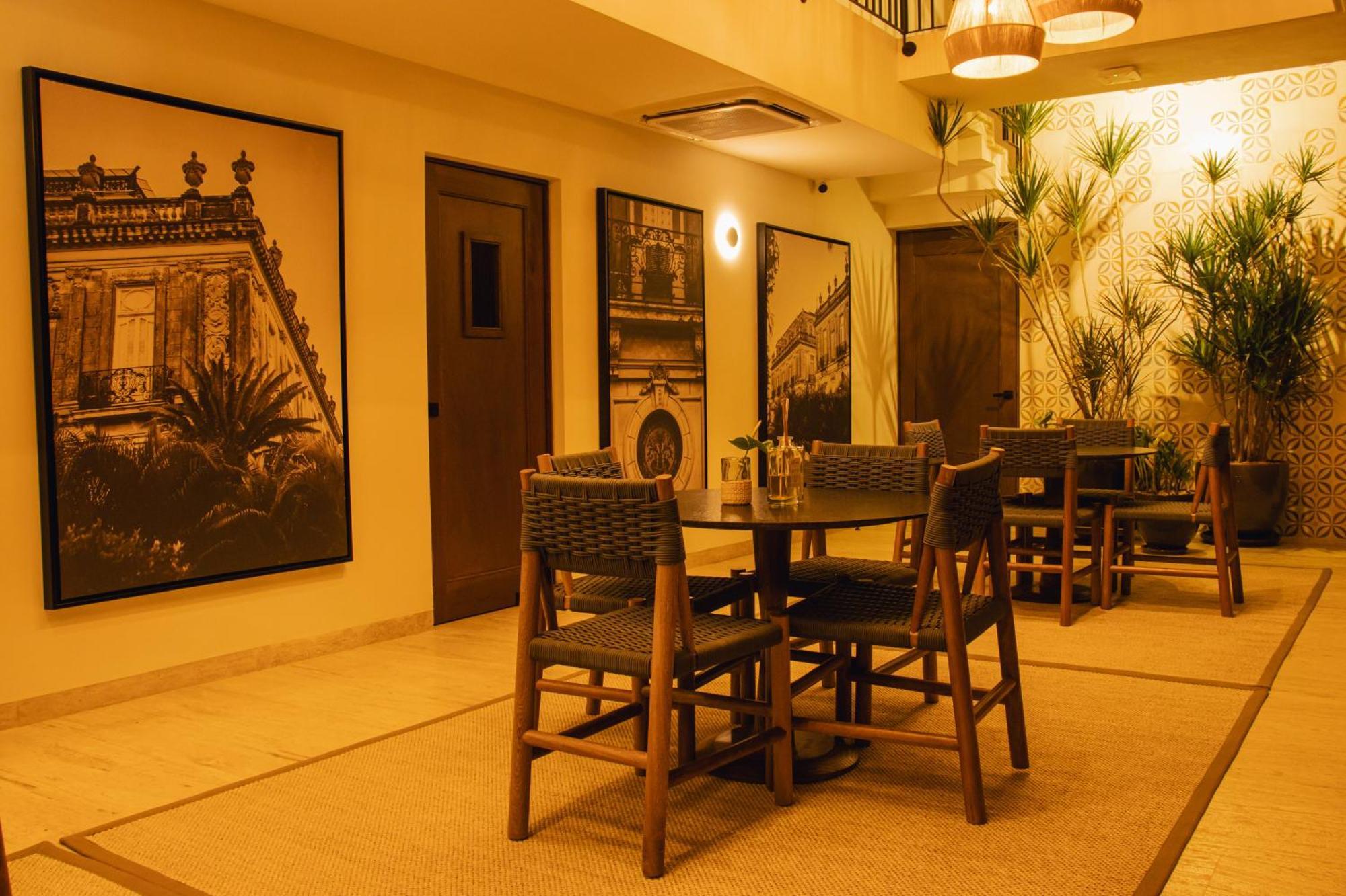 Casa Continental Hotel Boutique & Suites - Adults Only Merida Exterior photo